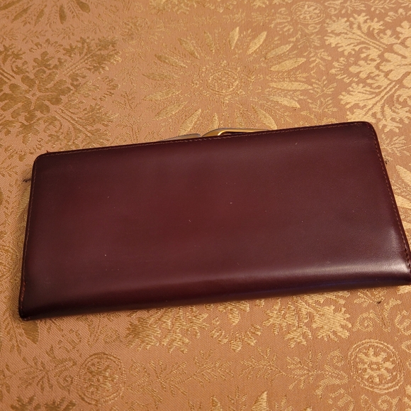 EUC Cartier Kiss Long Wallet - Picture 3 of 11